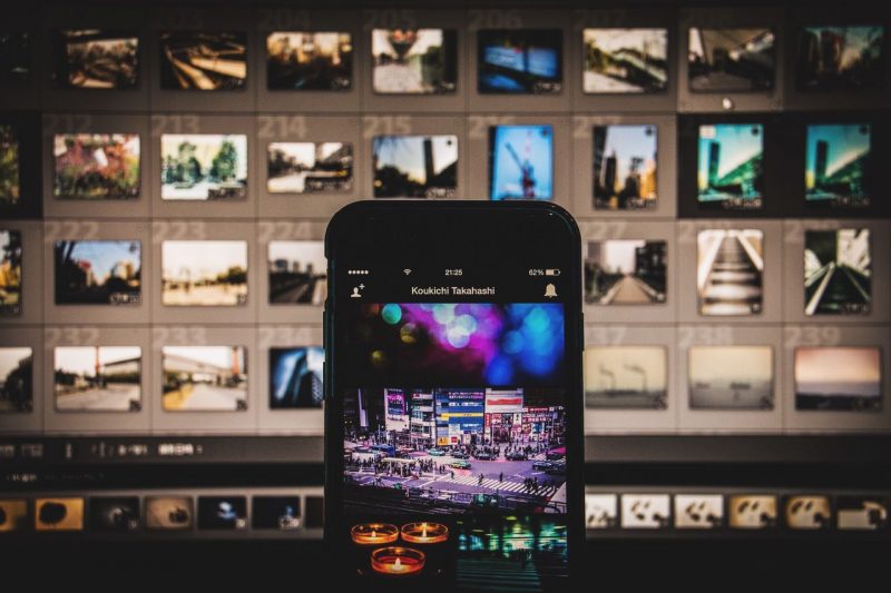 インスタグラムにWindowsパソコンから写真を投稿する方法。How to you post photograph to INSTAGRAM from computer of Windows