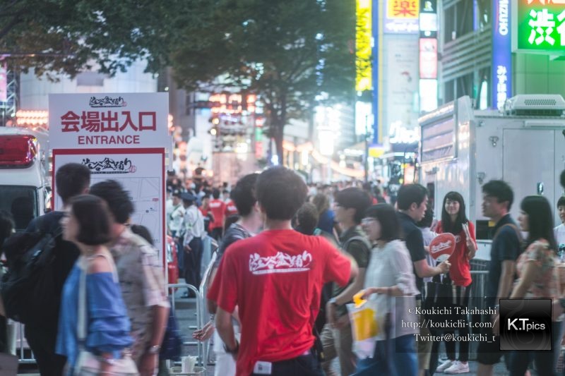 渋谷盆踊り大会の模様を撮影してきました！SHIBUYA109前で盆踊り初開催！CANON EOS 70D/レンズ：CANON f1.8 50mm 撒き餌レンズ/Lightroom現像