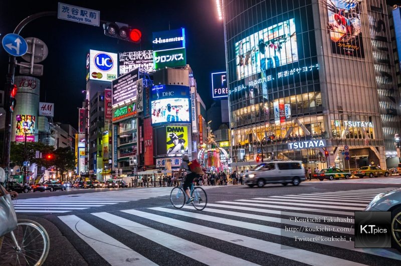 インスタグラムに渋谷スクランブル交差点を疾走する自転車写真をアップ！I posted photograph to Instagram that bycicle crossing Shibuyacrossing,Tokyo,Japan