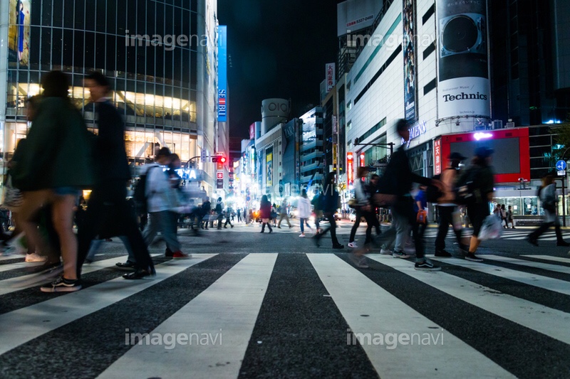 最近イメージナビで売れた写真。立ち食いそば、夜の渋谷スクランブル交差点。一撃報酬数千円。Imagenavi/ストックフォト売上/販売履歴2019