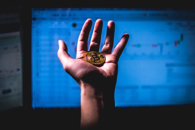 ビットコイン一時120万円突破!BTC/JPY 2019年6月22日 ビットコイン写真素材