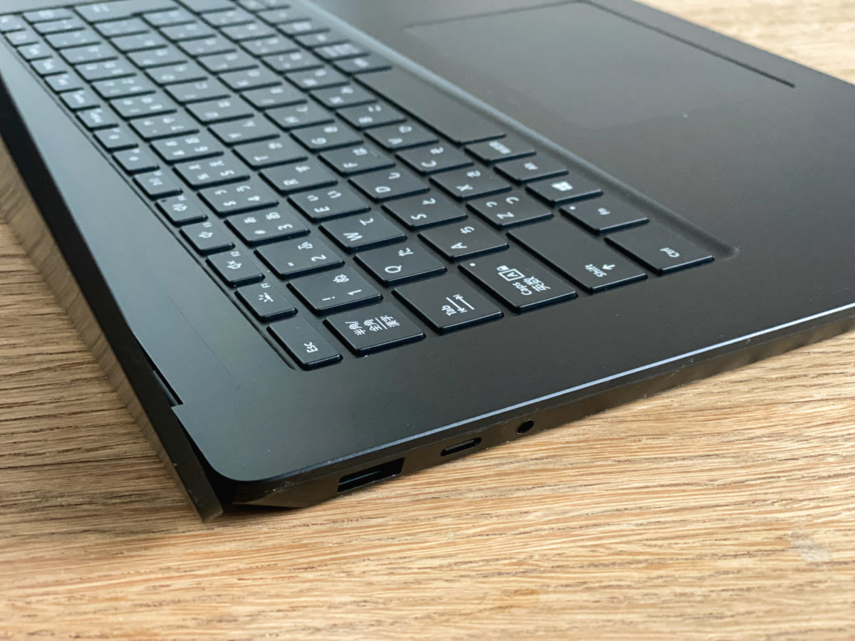 Surface Laptop 3 15インチ ブラック(メタル)徹底レビュー！動画書き出し速度/使用感を本音で。購入メリット/デメリット。買うべき？買わないべき？Microsoft Surfaceアンバサダー 2019-2020
