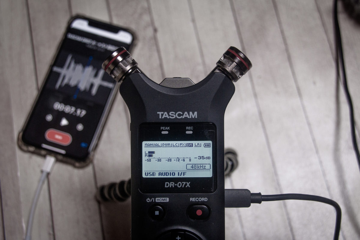 TASCAM DR-07X + iPhone 11 Pro(Voice Memo App) Review / XY mode. Podcast at Rainy Day