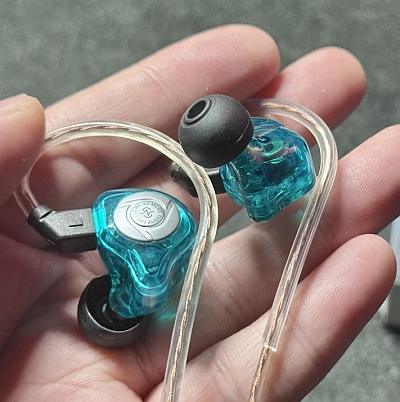 CCZ MC02レビュー！忖度なし：2000円台のゲーミングイヤホンがヤバい！FPS足音/臨場感/迫力のゲーム体験！ 中華イヤホン メリット・デメリットを徹底解説KeepHIFI