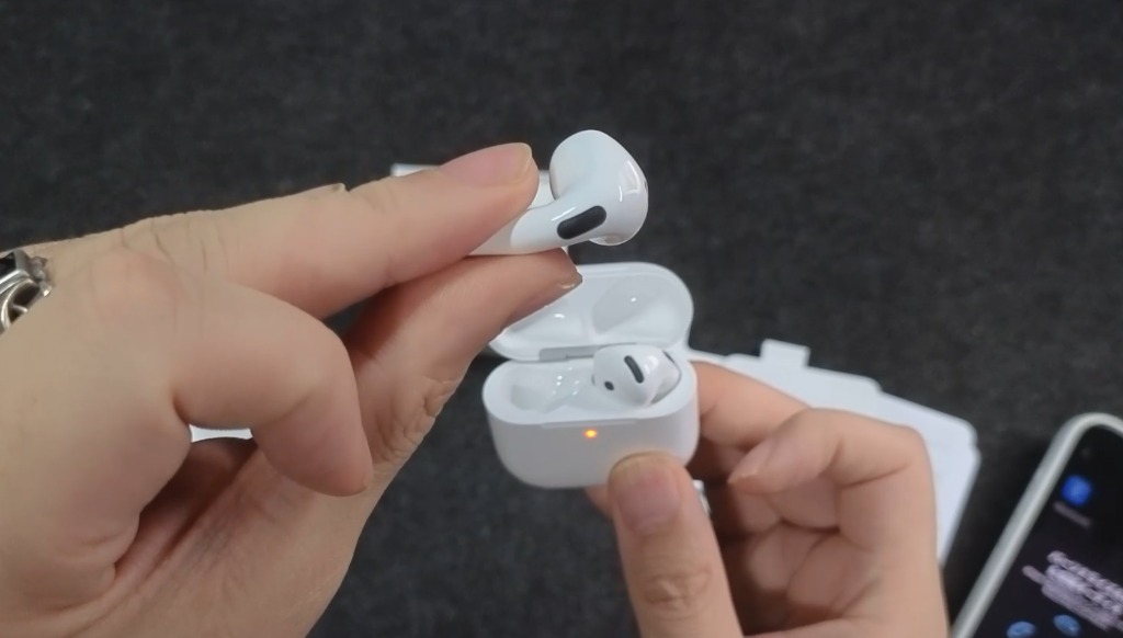 【自腹購入】AirPods 5 レビュー｜買うべき理由＆買わない理由！メリット・デメリット徹底検証・後悔する前に読む本音